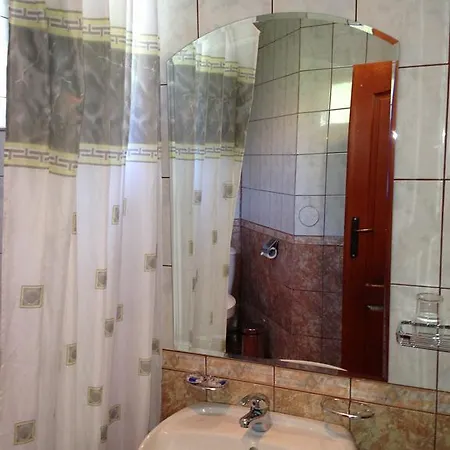 Guest house Taraleja 2*